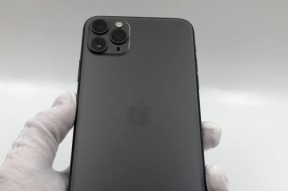 iPhone手电筒打不开灰色按钮的解决方法（解决iPhone手电筒灰色按钮无法使用的实用技巧）