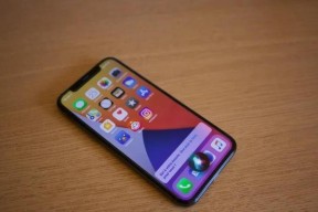 掌握iPhone12截屏的四种方式，更高效地记录精彩瞬间（简单易用、多种选择，带你畅快截图体验）