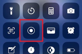 iPhone录屏图文详解教程（轻松学会使用iPhone录屏功能，分享精彩瞬间）
